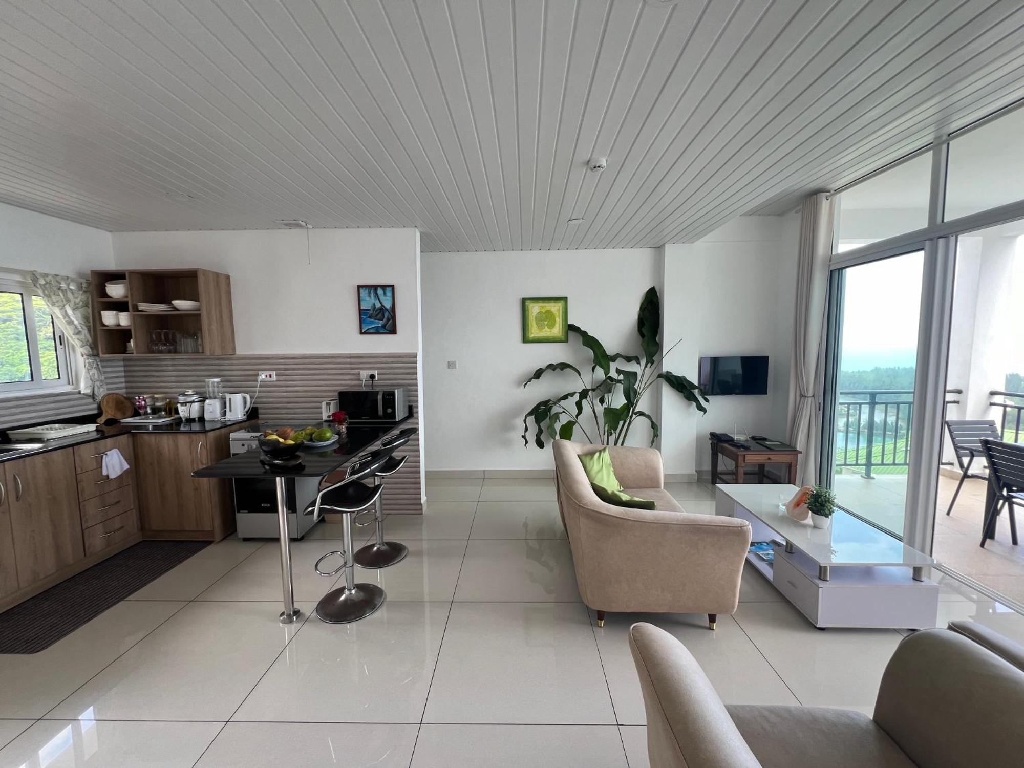 Creole Pearl Self-catering *