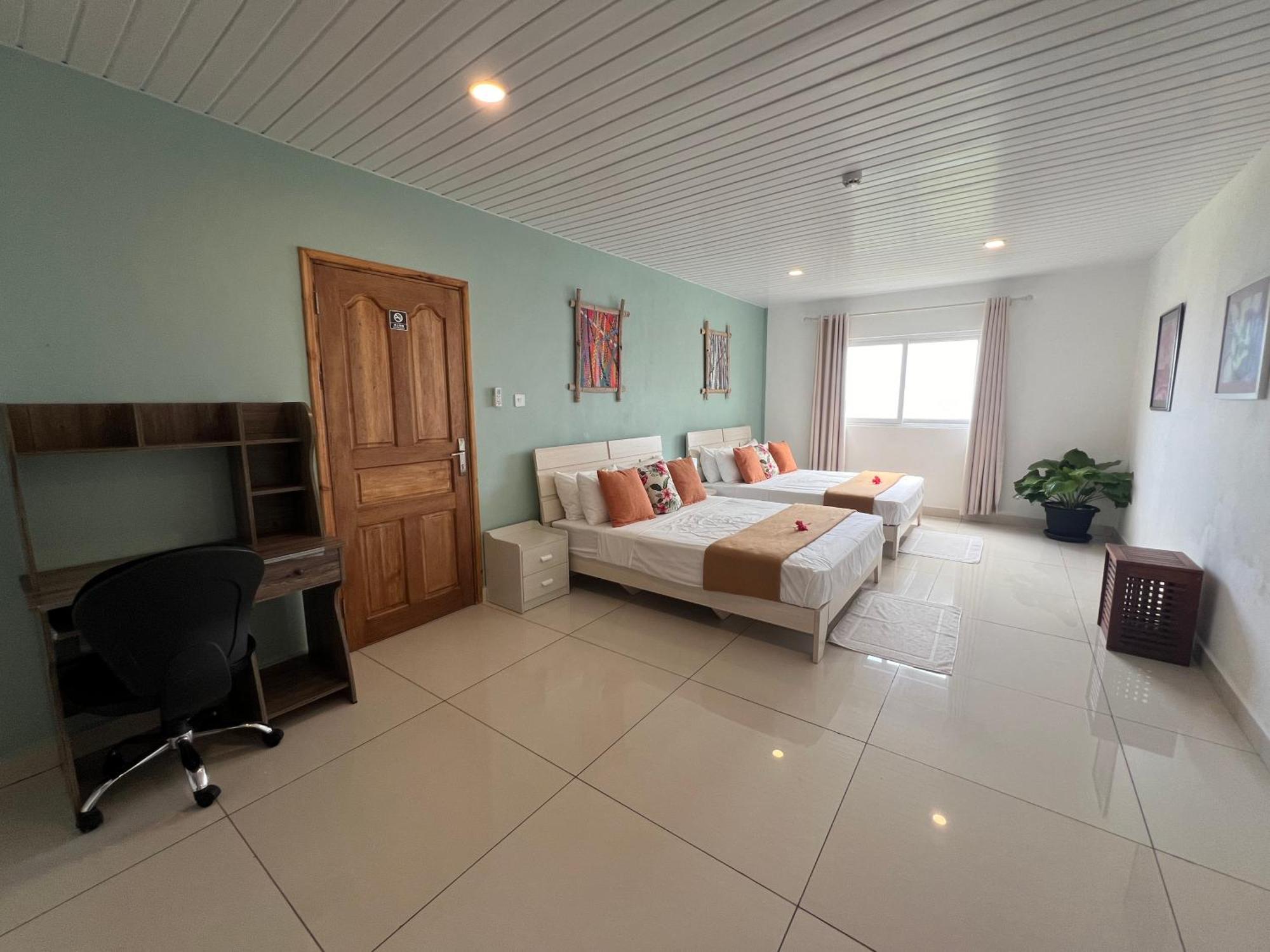 Creole Pearl Self-catering *